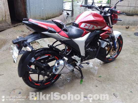 Suzuki gixxer monotone